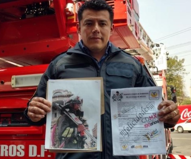 Bomberos falsos que piden dinero a cambio de regalos Bomberos falsos que piden dinero a cambio de regalos