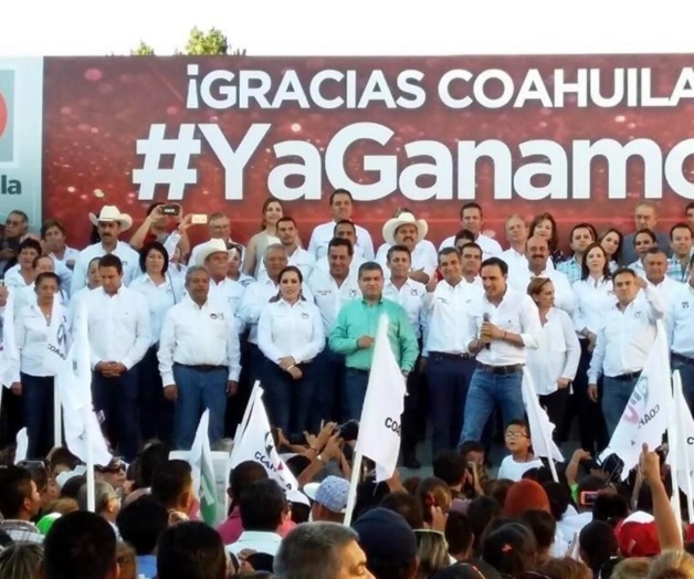 Celebran priístas ganar en Saltillo Celebran priístas ganar en Saltillo