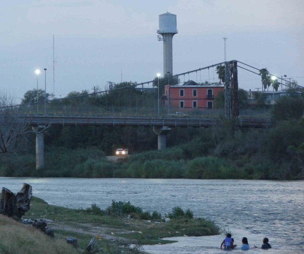 Recomiendan a familias evitar entrar al río o presa Recomiendan a familias evitar entrar al río o presa