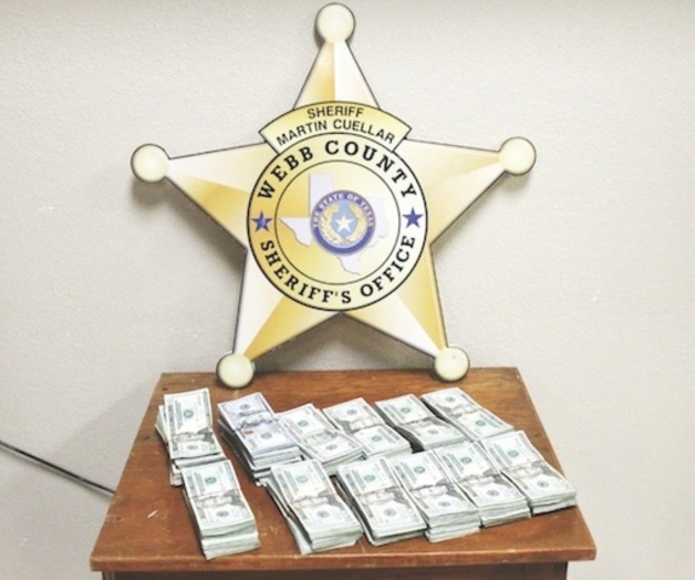 Cargaba regiomontano 49 mil dólares en efectivo