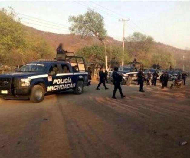 Atacan a director policiaco en Michoacán