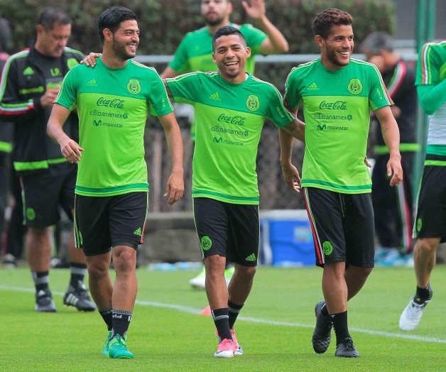 A DAR GOLPE DE AUTORIDAD A DAR GOLPE DE AUTORIDAD