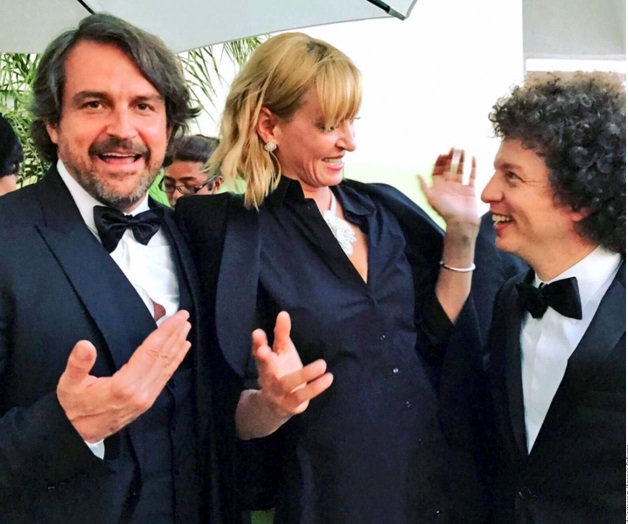 Quiere con ella Quiere con ella