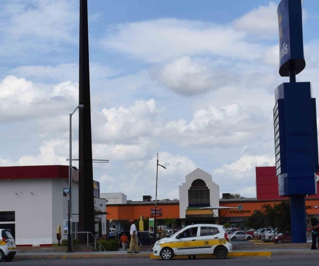 Víctima de ‘corredor de bolsa’ al despojarla de pertenencias Víctima de ‘corredor de bolsa’ al despojarla de pertenencias