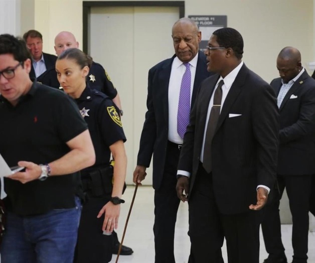 Bill Cosby ofreció pagar estudios a víctima