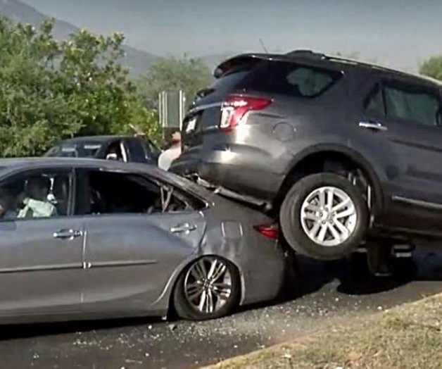 Atropello y choque múltiple dejan un muerto en bulevar Atropello y choque múltiple dejan un muerto en bulevar