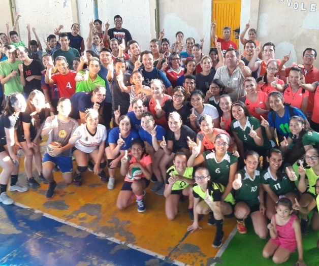 Entrega IMD material para la Cancha Teresita Treviño Entrega IMD material para la Cancha Teresita Treviño