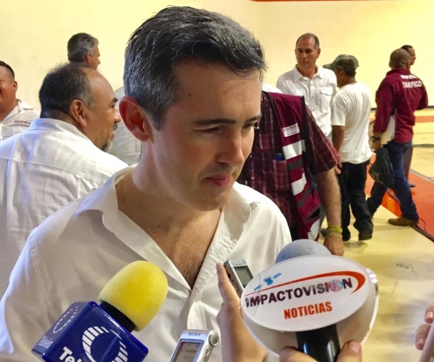 Firma JR Acuerdo de Unidad con AMLO