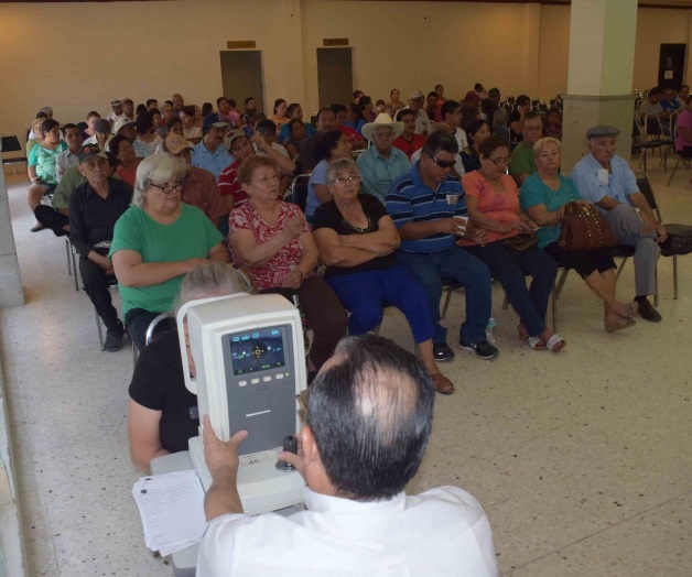 Aprovechan brigada médica Aprovechan brigada médica