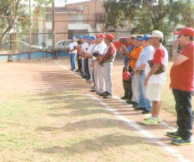 FESTEJAN A LOS JUBILADOS FESTEJAN A LOS JUBILADOS