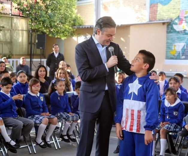 Niega Aurelio Nuño su salida de la SEP Niega Aurelio Nuño su salida de la SEP