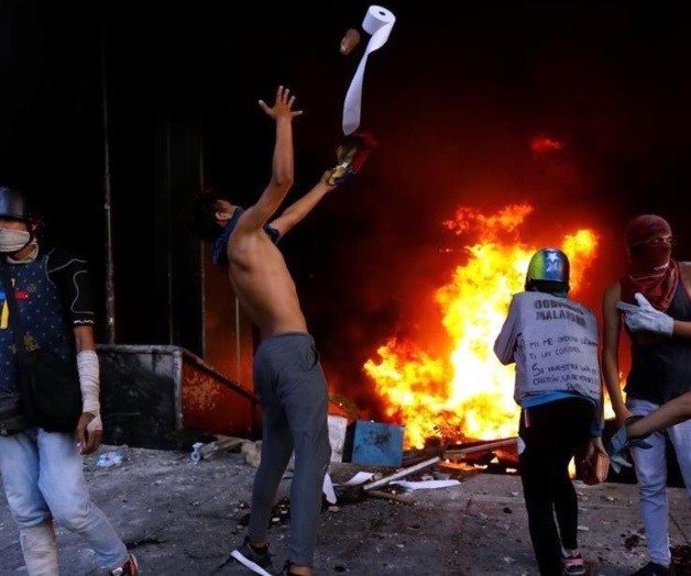 Vandalizan Poder Judicial venezolano Vandalizan Poder Judicial venezolano