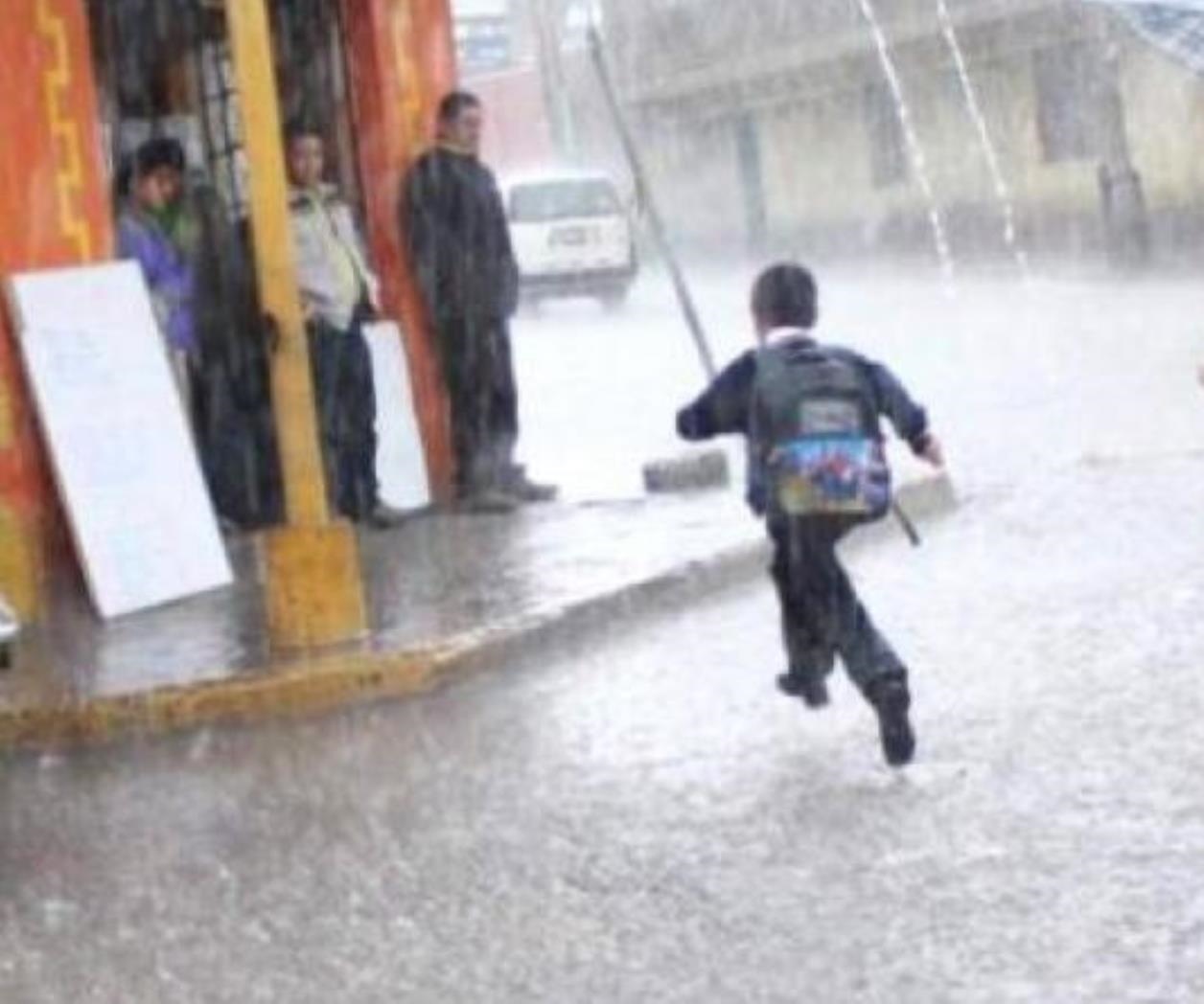 Suspenden clases en Oaxaca por lluvias