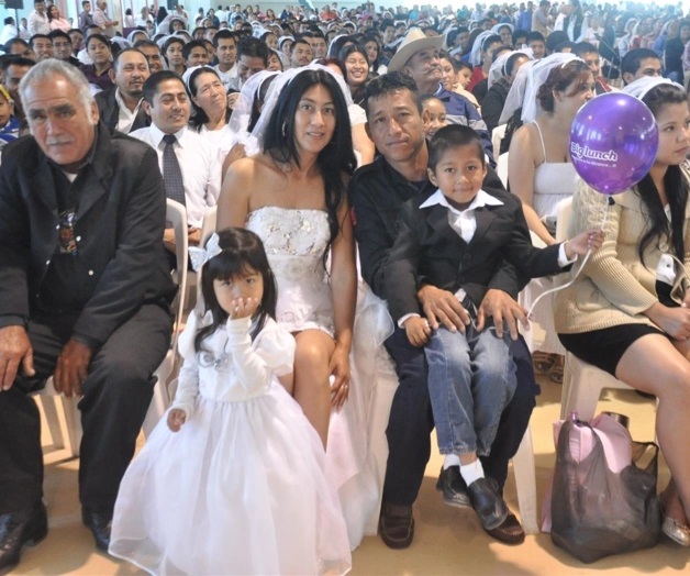 Planean matrimonios colectivos y gratuitos Planean matrimonios colectivos y gratuitos