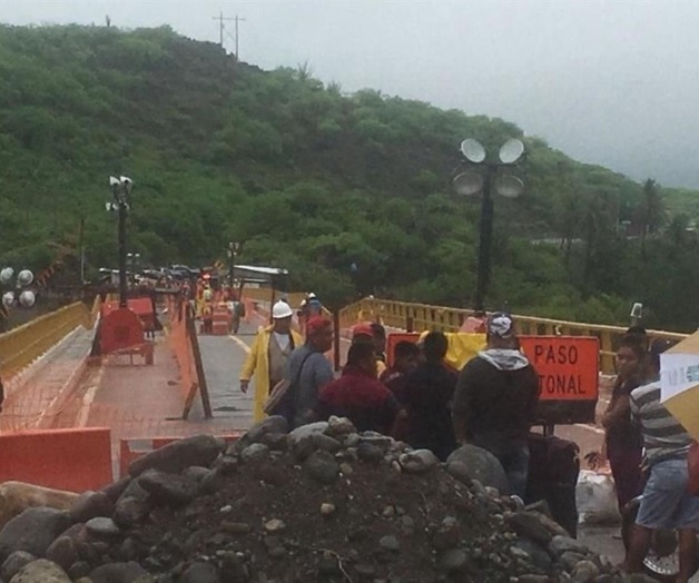 Evalúan daños causados por Calvin en Oaxaca Evalúan daños causados por Calvin en Oaxaca