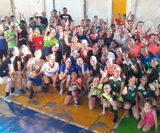 Le darán ‘manita’ a cancha de volibol Le darán ‘manita’ a cancha de volibol