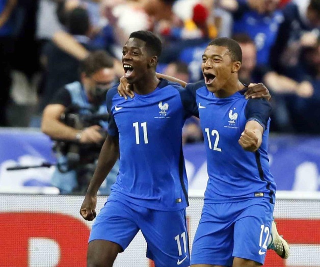 Brillan Dembele y Mbappé en victoria de Francia ante Inglaterra Brillan Dembele y Mbappé en victoria de Francia ante Inglaterra
