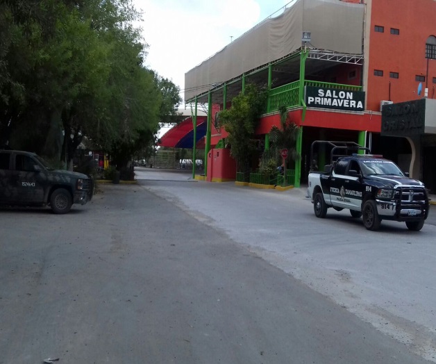 Aseguran camionetas, armamento y detienen a 10 Aseguran camionetas, armamento y detienen a 10