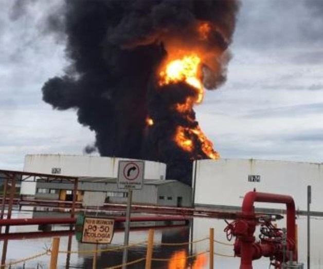 Deja 7 heridos incendio en refinería de Oaxaca Deja 7 heridos incendio en refinería de Oaxaca