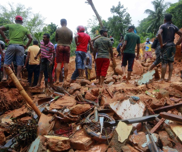 Deslizamiento de tierra en Bangladesh: cientos mueren Deslizamiento de tierra en Bangladesh: cientos mueren