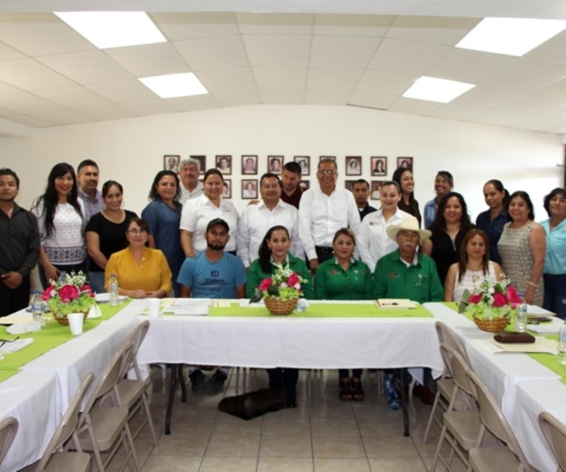 Culminan cursos de permanencia y de superación