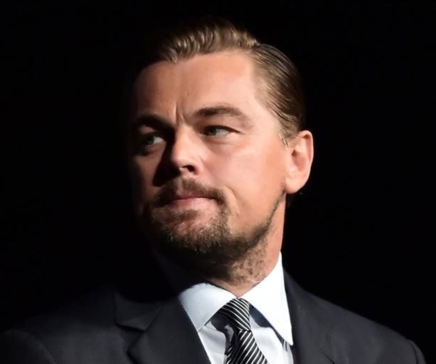 Devuelve DiCaprio Óscar de Marlon Brando