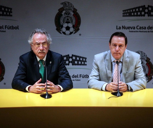 Toma Brizio mando del arbitraje