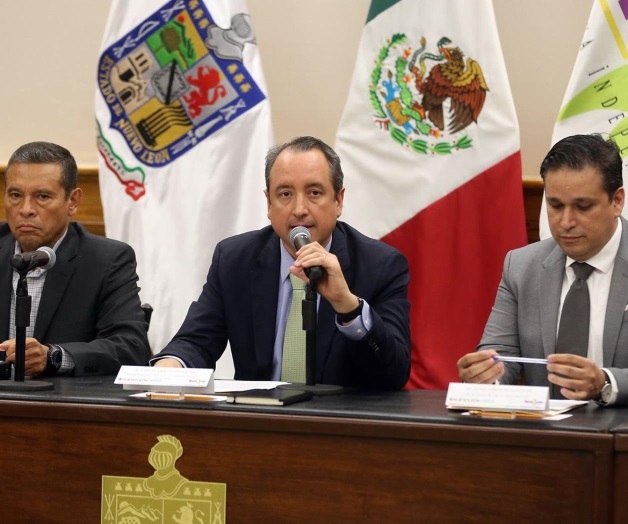 Pretenden restringir paso de vehículos foráneos en el área metropolitana de NL Pretenden restringir paso de vehículos foráneos en el área metropolitana de NL