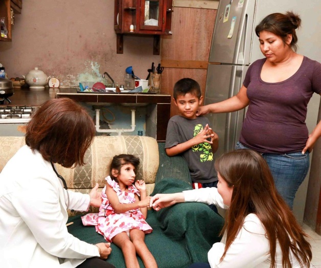 Hacen llegar apoyo alimenticio Hacen llegar apoyo alimenticio