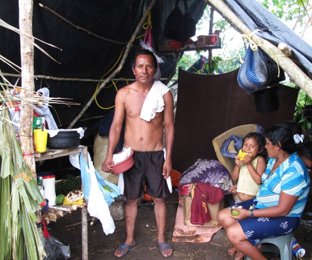 “Nos echaron como a perros”, expulsados en frontera “Nos echaron como a perros”, expulsados en frontera