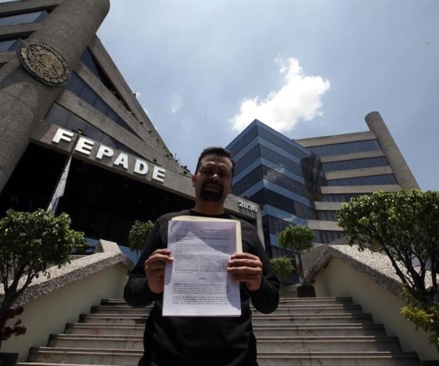 Denuncian a PRI ante Fepade por desvíos Denuncian a PRI ante Fepade por desvíos