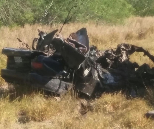 Trágico choque carreterodeja una persona muerta. Chofer de tráiler huye del lugar Trágico choque carreterodeja una persona muerta. Chofer de tráiler huye del lugar