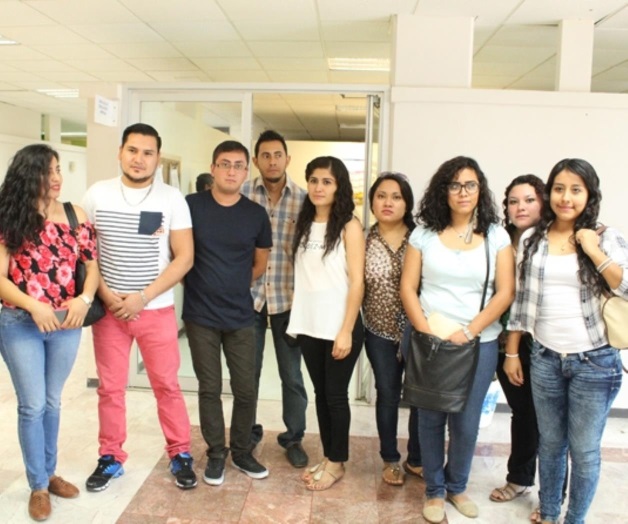 Demandarán a hospital por despido injustificado Demandarán a hospital por despido injustificado