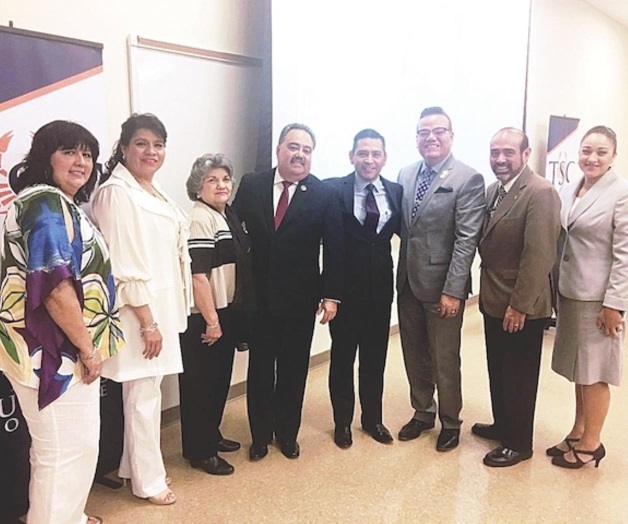 Participan delegados encumbre de aprendizaje. Realizan diversos talleres Participan delegados encumbre de aprendizaje. Realizan diversos talleres