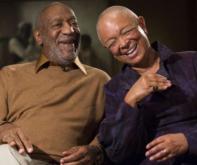 Esposa de Bill Cosby ataca a juez y fiscales Esposa de Bill Cosby ataca a juez y fiscales