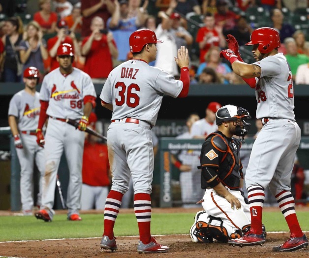 Triunfo aplastante de los Cardenales Triunfo aplastante de los Cardenales
