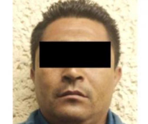 Detienen a un taxista que asaltó a joven en Tlalpan Detienen a un taxista que asaltó a joven en Tlalpan