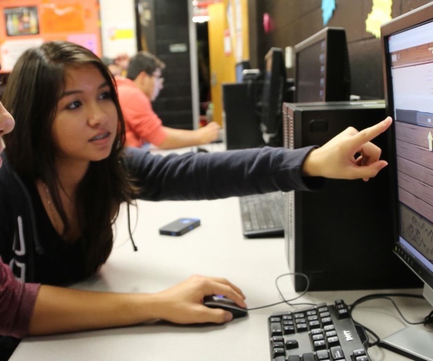 Otorga TWC 8 becas para incentivar campo de robótica Otorga TWC 8 becas para incentivar campo de robótica