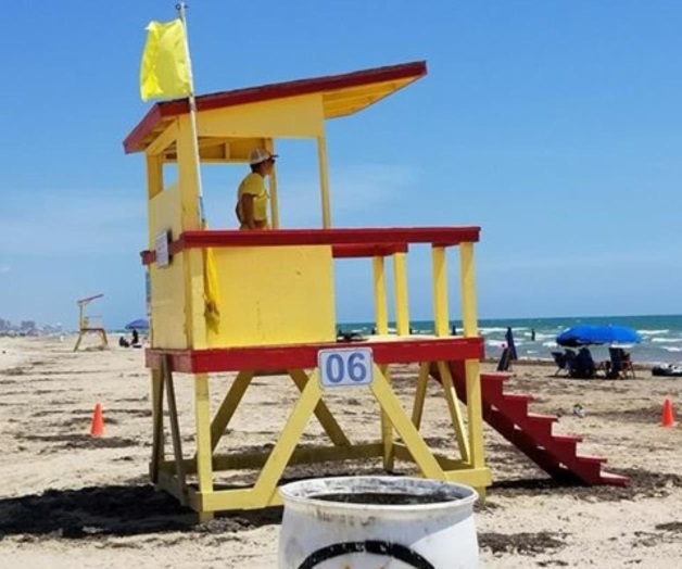 Alertan por resacas y corrientes en la Isla Alertan por resacas y corrientes en la Isla