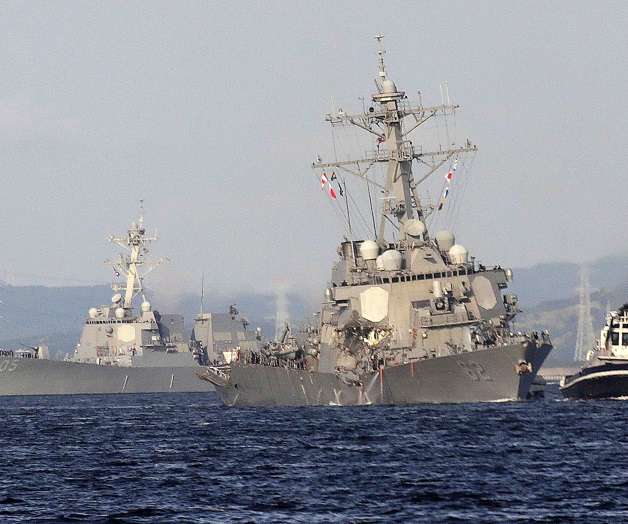 Buscan a 7 marinos desaparecidos de EU, luego del choque del destructor Buscan a 7 marinos desaparecidos de EU, luego del choque del destructor