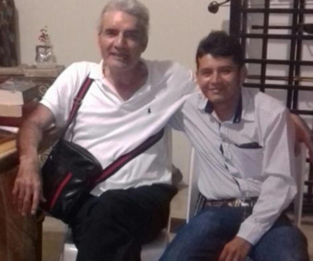 Se reúne Mireles con autodefensas Se reúne Mireles con autodefensas