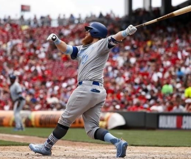 Barren Dodgers a los Reds Barren Dodgers a los Reds