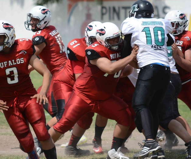 Búfalos regresan a la senda del triunfo Búfalos regresan a la senda del triunfo