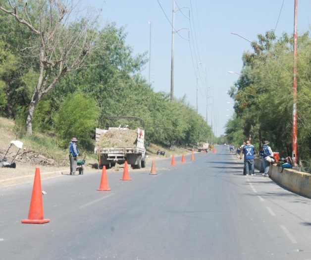 Dan una ‘rasurada’ a Libramiento Echeverría Dan una ‘rasurada’ a Libramiento Echeverría