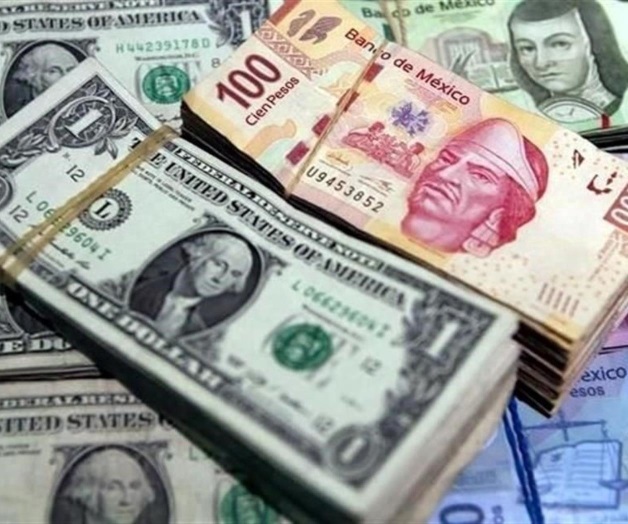 Cierra dólar a $18.30; 10 centavos más que ayer