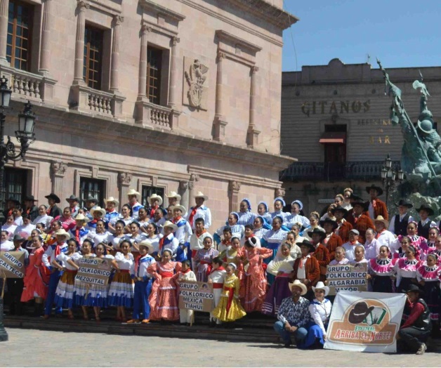 Zapatean reynosenses en Saltillo