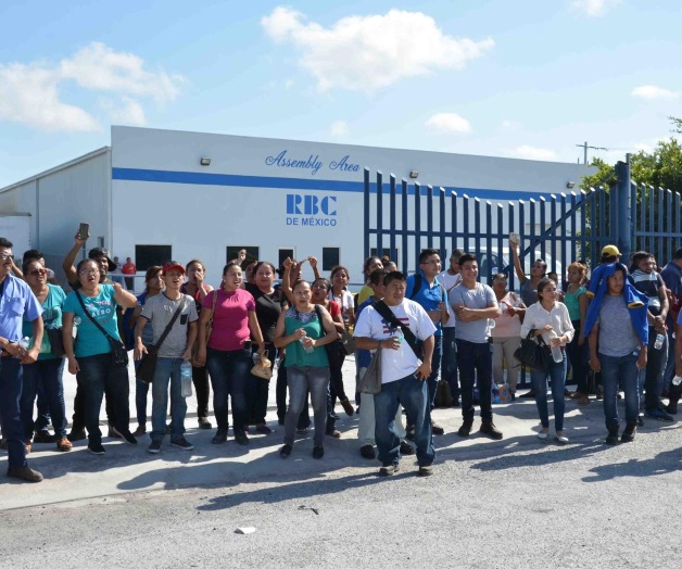 Paran obreros en maquiladora al no recibir aumento prometido Paran obreros en maquiladora al no recibir aumento prometido