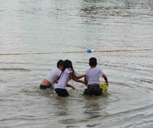 Un peligro refrescarseen canales y calicheras Un peligro refrescarseen canales y calicheras