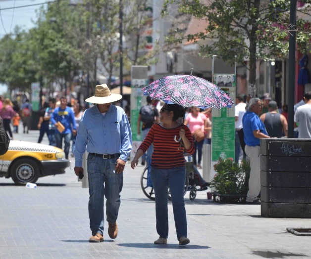 Le invierten más a lamadre que al padre Le invierten más a lamadre que al padre