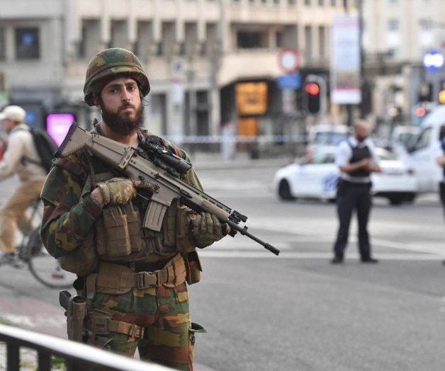 Abate policía belga a hombre que provocó explosión en estación central de Bruselas Abate policía belga a hombre que provocó explosión en estación central de Bruselas